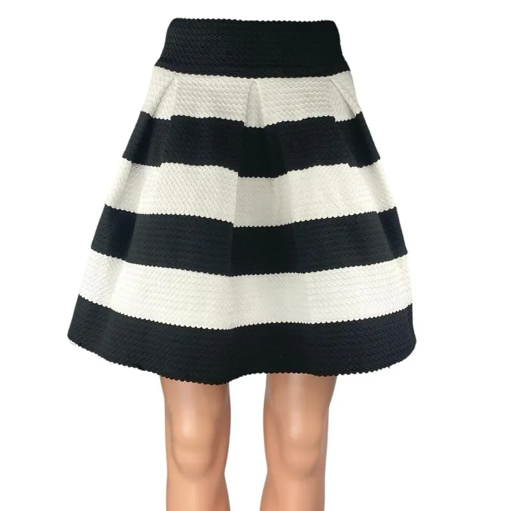 Xhilaration Womens Black White Textured Striped Pleated Mini A-Line Skirt Size S